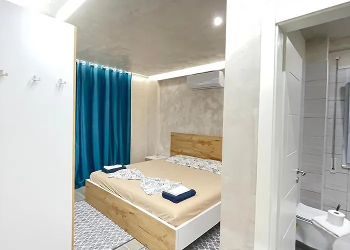& Vacations - Qerret, Golem, Durres 4* 格勒姆